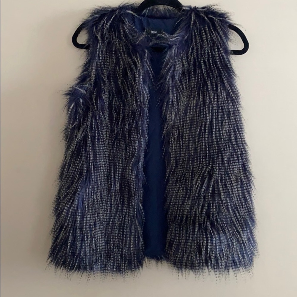 Women’s Faux Fur Vest